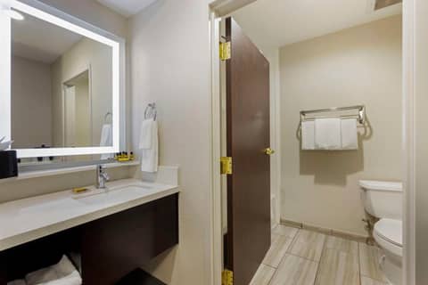 Best Western Plus Nashville Airport Hotel - BNA — photo 8