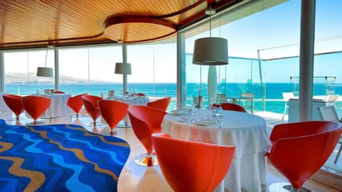 Bull Reina Isabel & Spa — dining