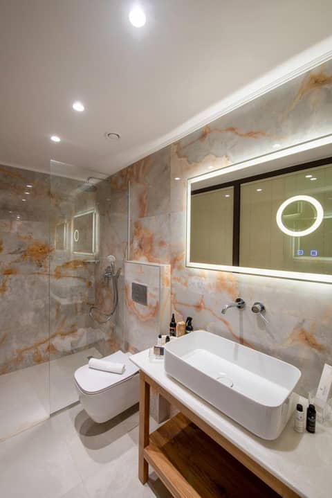 The Wine Hotel — bathroom