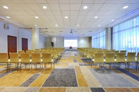 Sofitel Warsaw Victoria — photo 2
