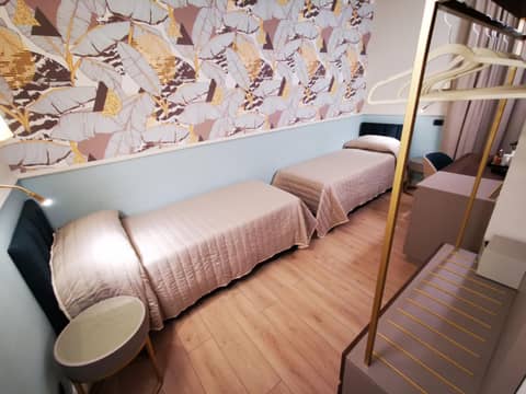 Hotel Balcony — hotel room