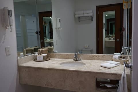 Ocean Breeze Nuevo Vallarta — bathroom