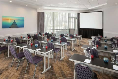 DoubleTree By Hilton San Diego Hotel Circle — meeting & event spaces