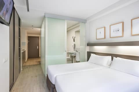 Aparthotel Bcn Montjuic — photo 2