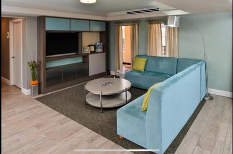 Red Roof Inn PLUS & Suites Tampa - Busch Gardens — photo 6