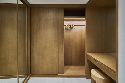 ERTH Abu Dhabi Hotel — photo 2
