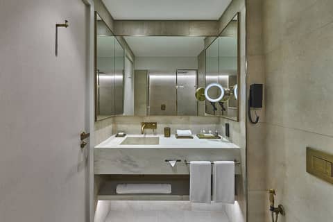ERTH Abu Dhabi Hotel — photo 4