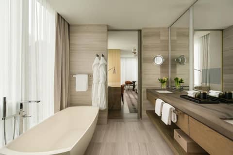 Four Seasons Hotel Toronto — photo 6