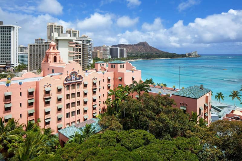 The Royal Hawaiian, A Luxury Collection Resort, Waikiki — building