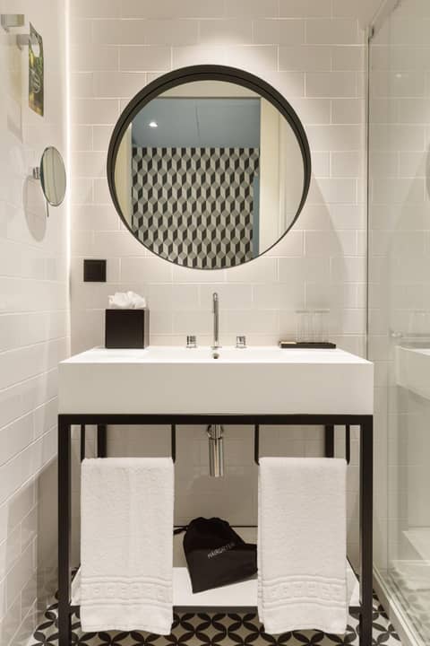 Mercure Porto Centro Aliados — bathroom