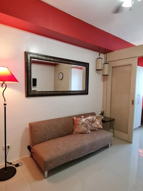 Sea Residences - Condo R Us — hotel room