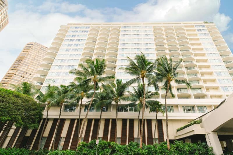 Hilton Vacation Club The Modern Honolulu — building