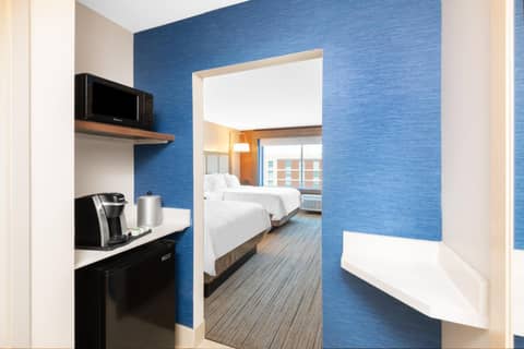 Holiday Inn Express & Suites - Phoenix - Airport North by IHG — photo 8