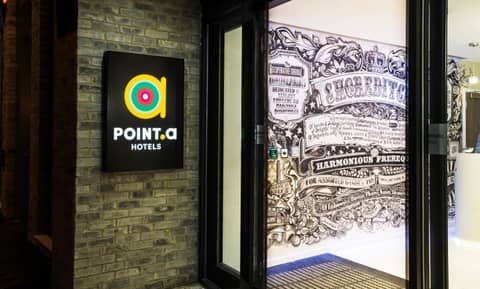 Point A Hotel London Shoreditch — hotel reception
