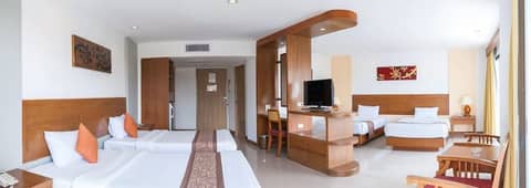 Royal Palace Hotel Pattaya — hotel room