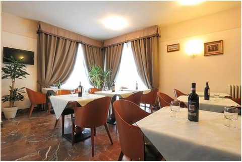 Arcadia GuestHouse — dining