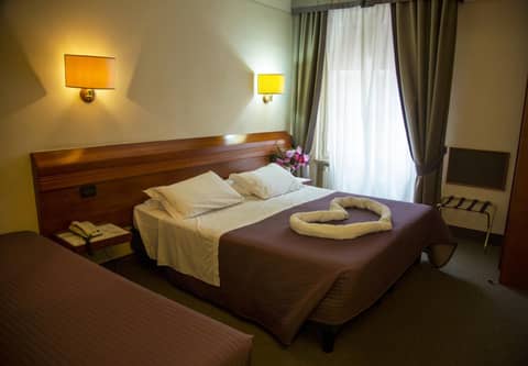 Arcadia GuestHouse — hotel room
