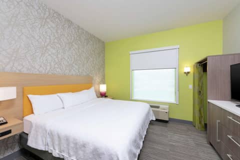 Home2 Suites By Hilton Indianapolis Airport — photo 7