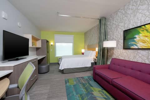 Home2 Suites By Hilton Indianapolis Airport — photo 9