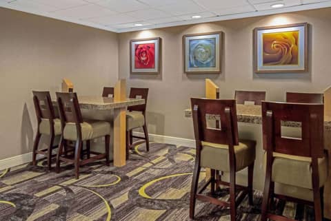 La Quinta by Wyndham Naples East (I-75) — photo 9