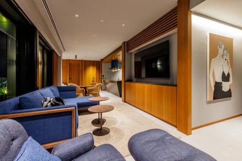 Southwest Grand Hotel — lounge