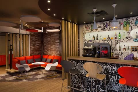 Ibis Budapest Heroes Square — photo 4