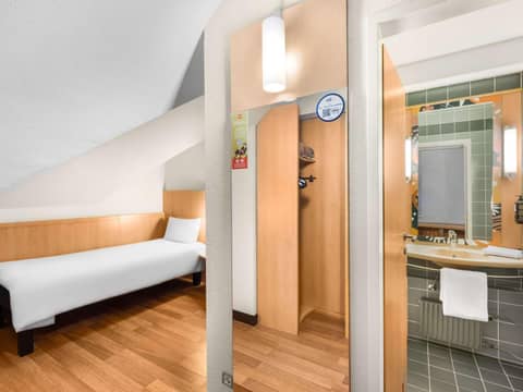 Ibis Budapest Heroes Square — photo 8