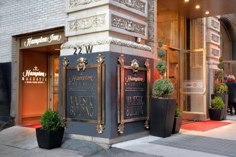 Hampton Inn Majestic Chicago Theatre District — photo 2