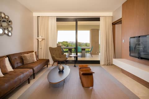 The Oasis by Don Carlos Resort — hotel room