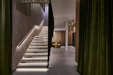 Vincci Larios Diez — recepcion & lobby