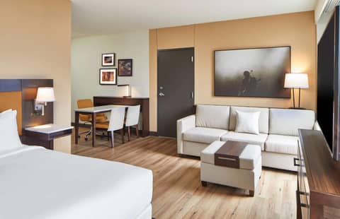 Embassy Suites by Hilton Nashville Downtown — photo 5