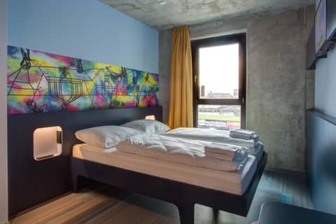 MEININGER Hotel Berlin East Side Gallery — photo 2