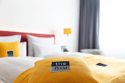 Holiday Inn - the niu Franz Vienna by IHG — hotel room