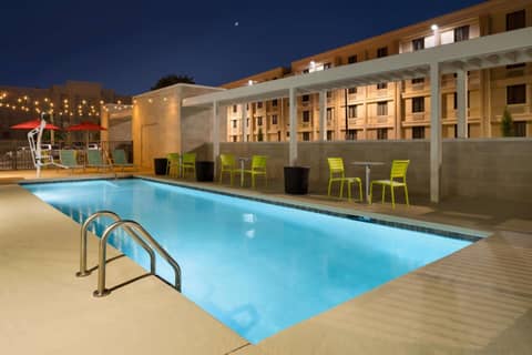 Home2 Suites by Hilton Charlotte Airport — photo 3