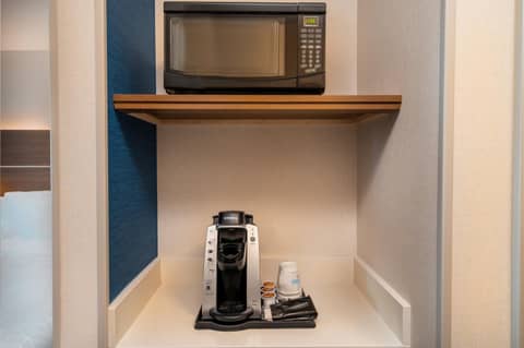 Holiday Inn Express & Suites - Las Vegas - E Tropicana by IHG — photo 7