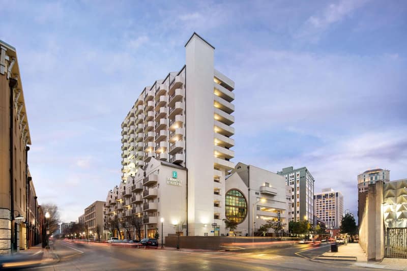 Embassy Suites by Hilton New Orleans Convention Center — building