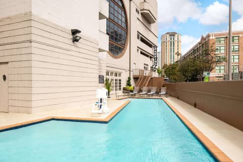 Embassy Suites by Hilton New Orleans Convention Center — photo 3