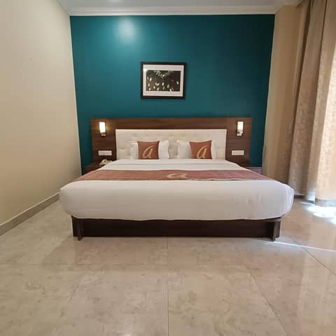 ASTRA HOTELS & SUITES WHITEFIELD NEAR NALLURAHALLI METRO STATION and KTPO — hotel room