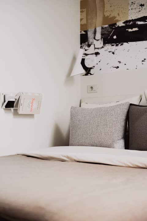 Select Sol — bedroom