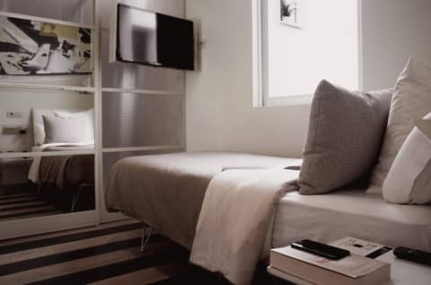 Select Sol — hotel room