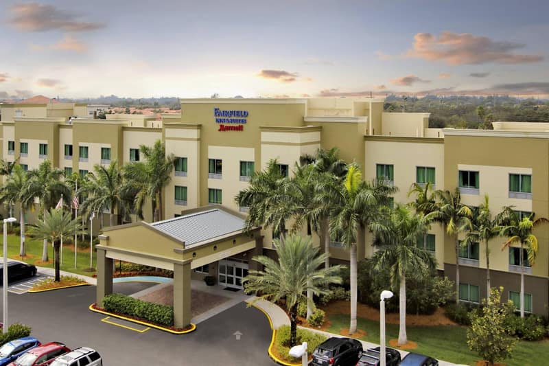 Fairfield Inn & Suites Fort Lauderdale Airport & Cruise Port — building