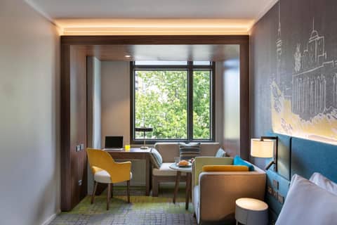 Mercure Auckland Queen Street — photo 2