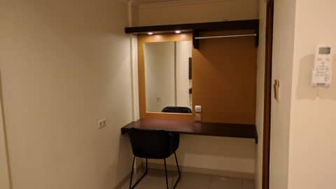 Puri Pangeran Hotel — hotel room