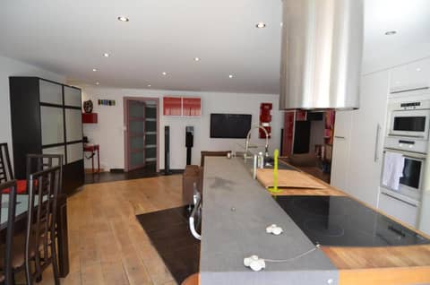 Appartement 6 personnes avec Terrasse et Jacuzzi plein cœur centre-ville quartier du Port de Nice — photo 2