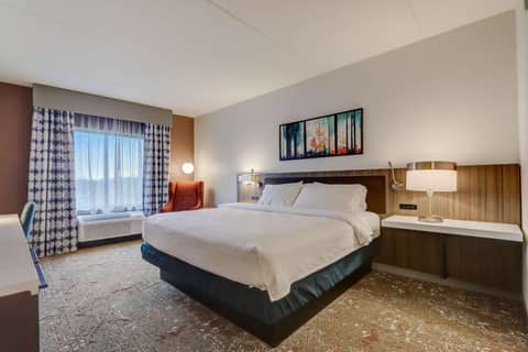 Hilton Garden Inn Indianapolis Northwest — hotel room