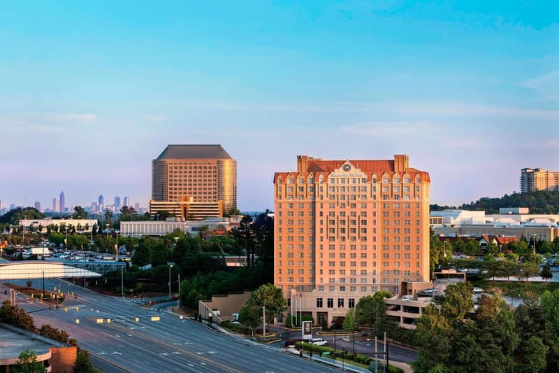 Sheraton Suites Galleria Atlanta — building