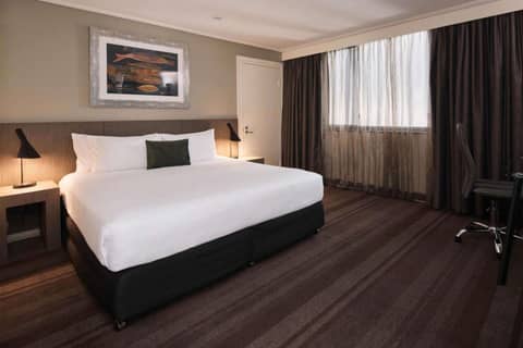 Rydges World Square — hotel room