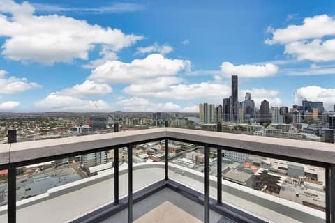 Kooii Apartments — roof