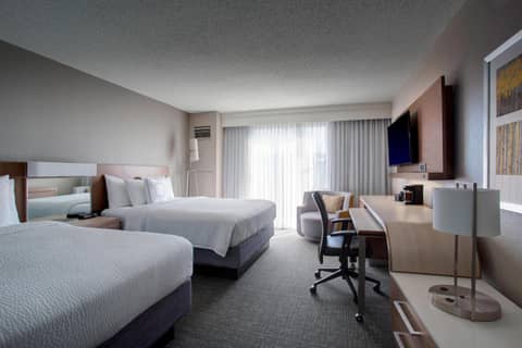 Courtyard by Marriott New Orleans Warehouse Arts District — photo 8