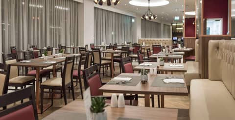 Hilton Garden Inn Manchester Emirates Old Trafford — photo 9